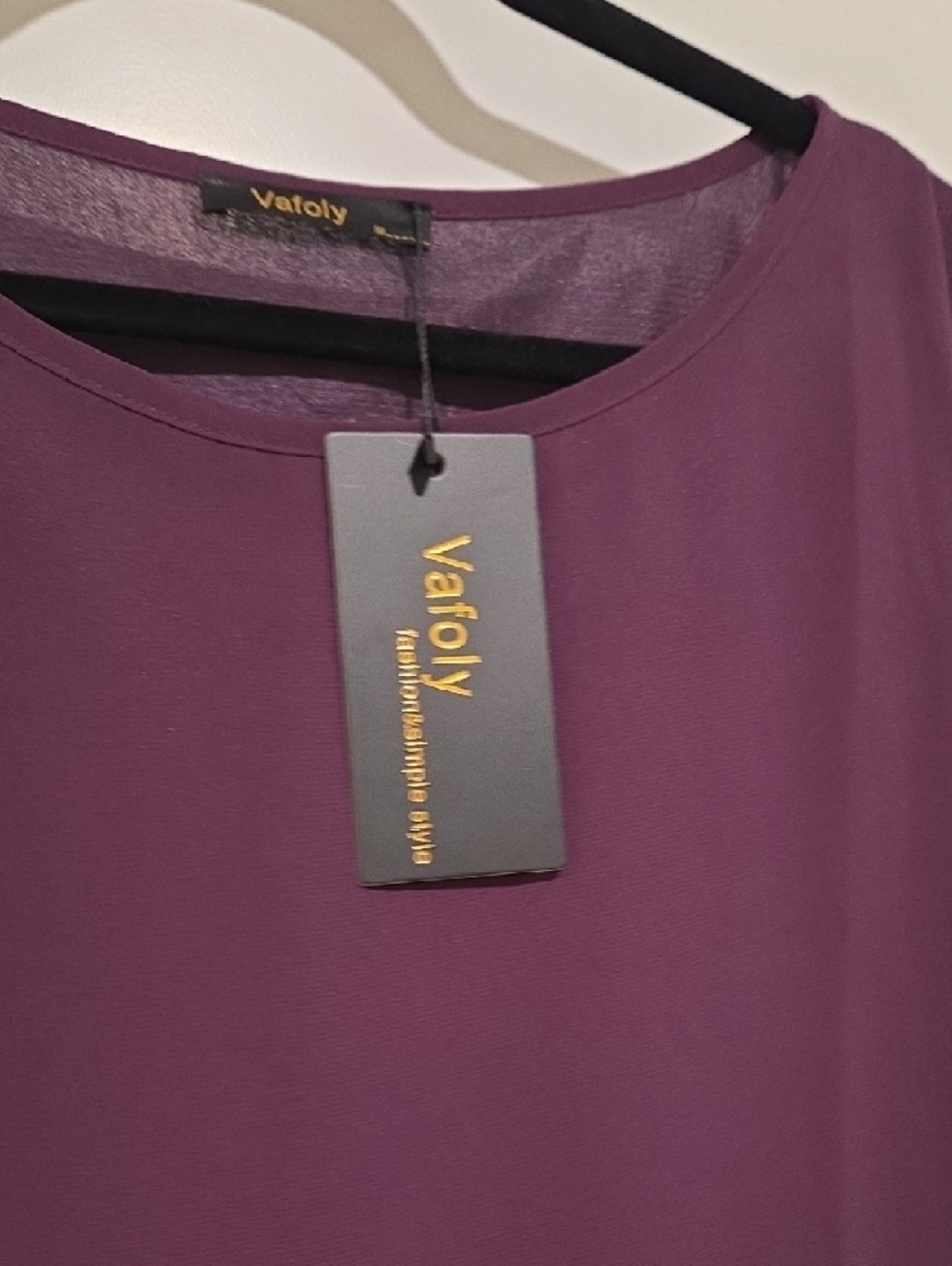 Flowy Plum Ruffle-Sleeve Blouse - Picture 4 of 4